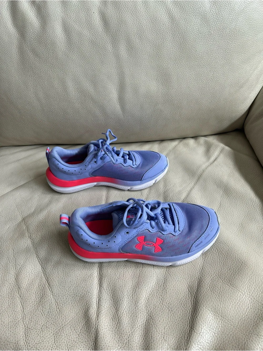 Kids Light Purple/Blue Athletic Sneakers with Pink Accents, Size 6Y
